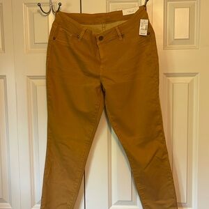 Maurice’s super soft mustard color pants